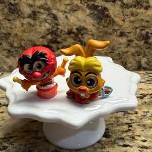 Disney Doorables Character Kids Toy Set - Yellow and Red